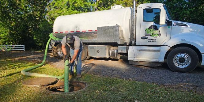 Pumping a septic tank
